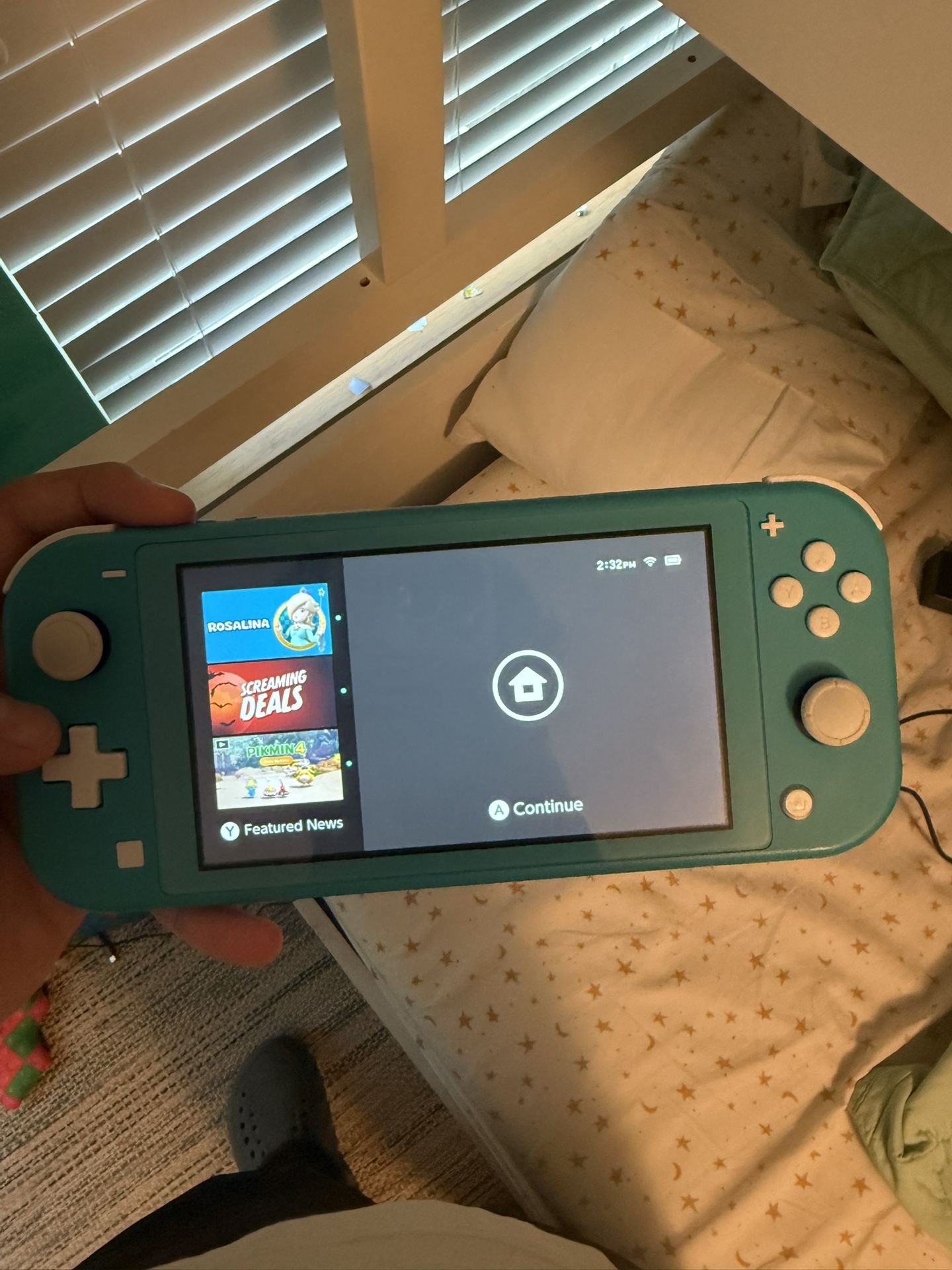 Nintendo Switch Lite With Charger And Mario Kart 8 Delux