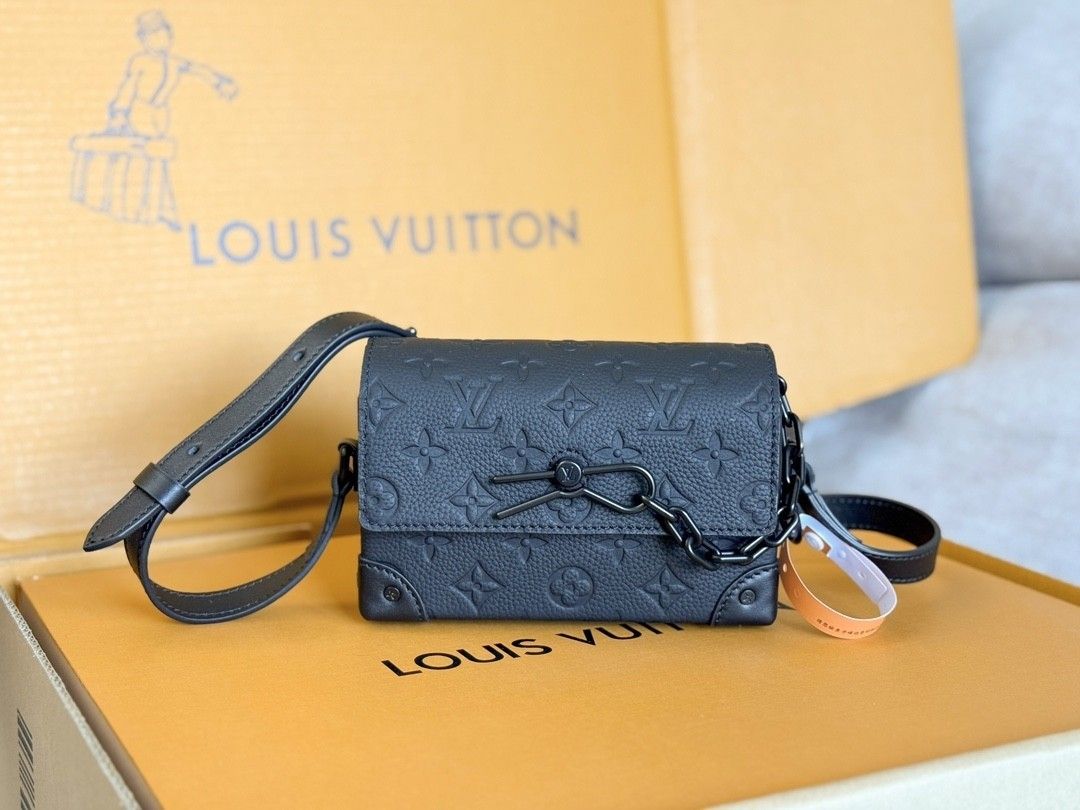 LV BAG MAN