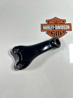 2010-2022 Harley OEM Sportster Left Forward FootPeg Support Bracket Black 42651-04.BEST OFFER WELCOME. SM9KNT0524