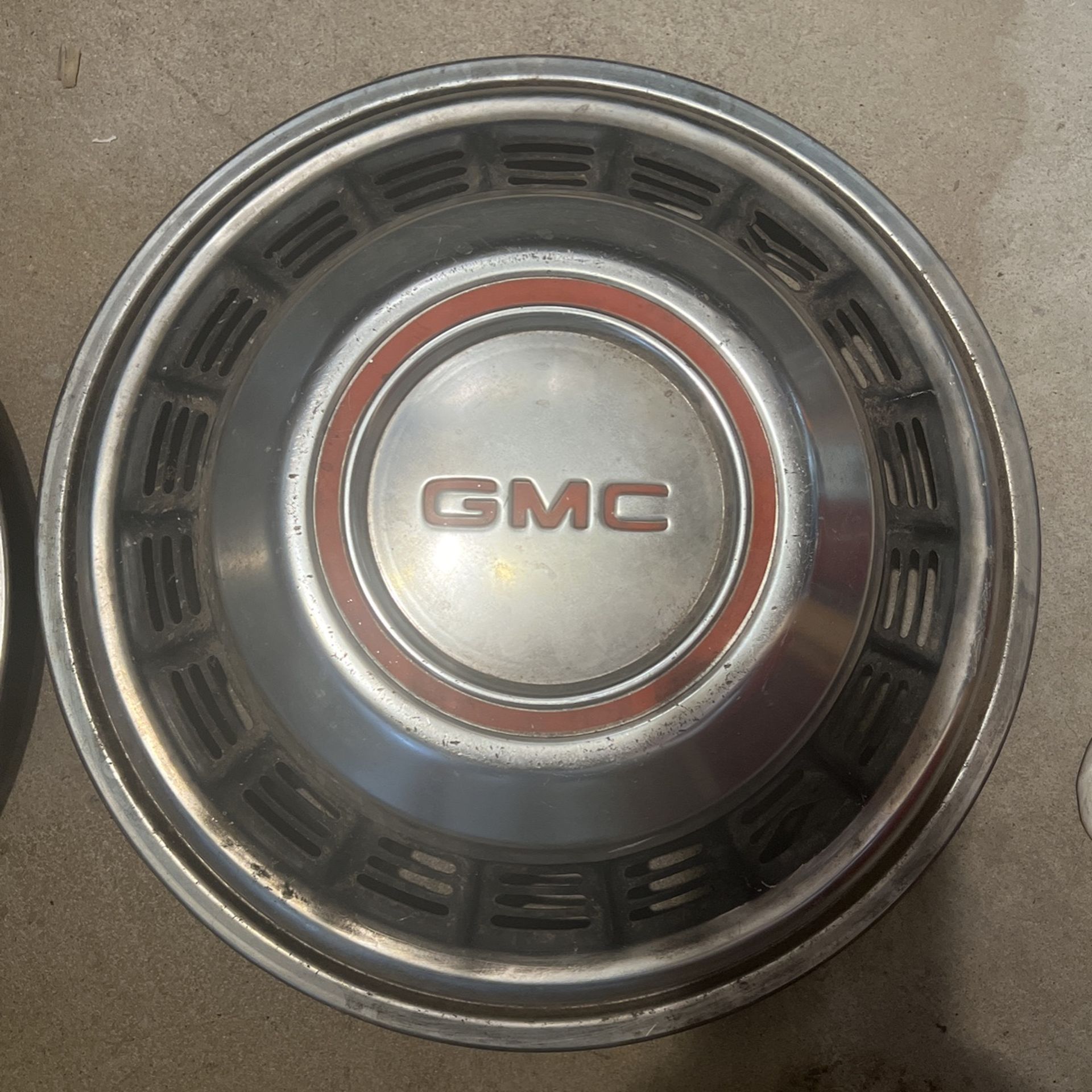 1(contact info removed) Square Body Pickup GMC Hubcap Wheel Cover Domed Hub Cap Truck Trim 