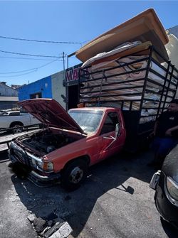 Camioneta doble rodado de trabajo