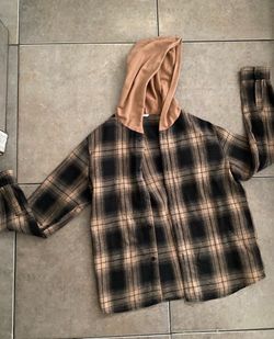 Boys flannel size M