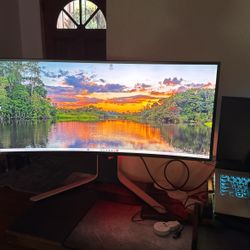Alienware 34'' UltraWide 120Hz WQHD 3440x1440 Curved Gaming Monitor 
