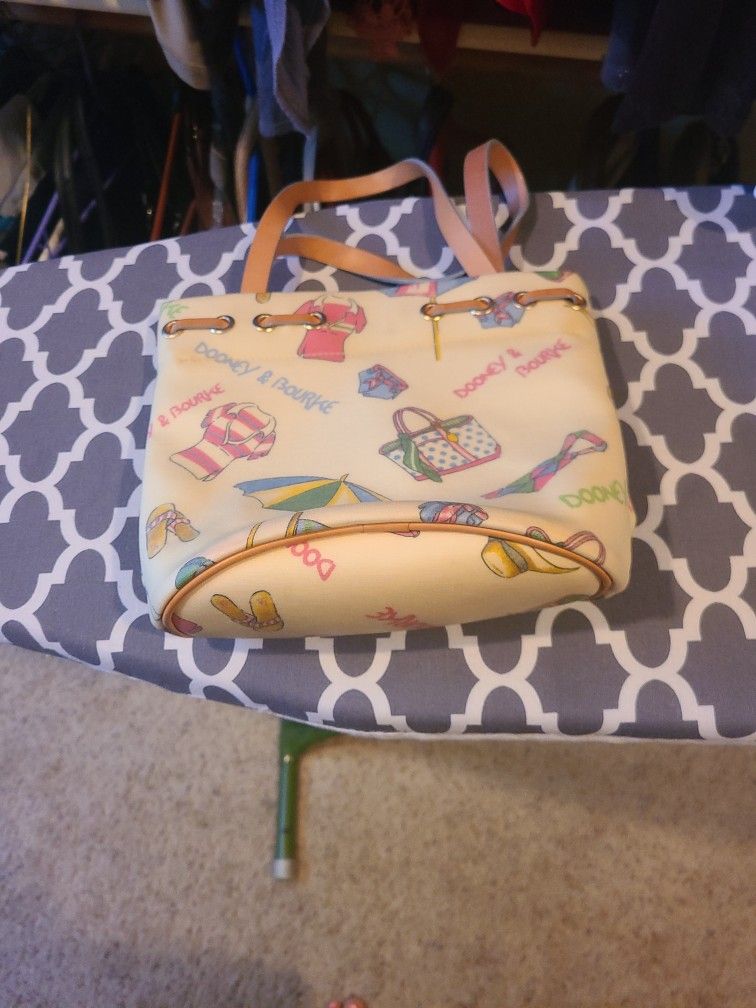 Dooney & Bourke Summer Bag