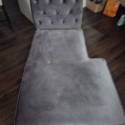 Chaise Lounge Couch - Grey - Incomplete**