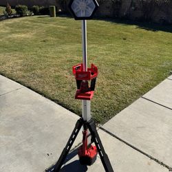 M18 18-Volt Lithium-Ion Cordless Rocket Dual Power Tower Light Tool only