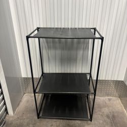 Closet rack for towels …27 “ wide, 17” depth , 41” high … $20