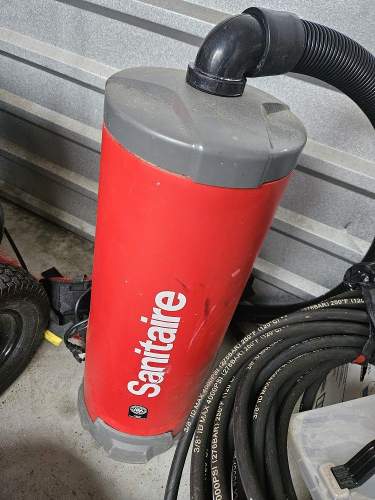 Backpack Vacuum Sanitaire