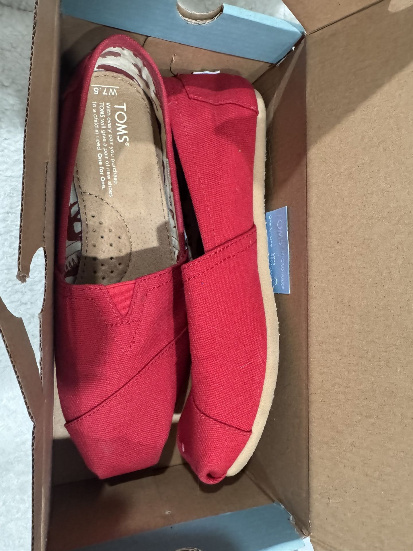 ✨Tom’s Flats - 7.5 W - Red Canvas 
