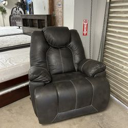 Recliner 