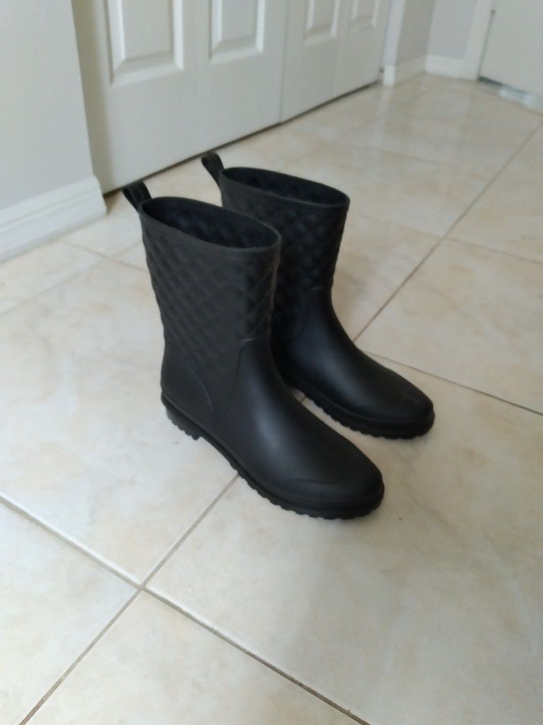New Black Rain Boots  