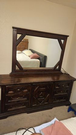 Dresser solid wood