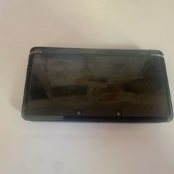 cosmic black 3DS + charger and 4 games