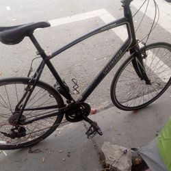 Specialized Sirrus (XL Frame) 