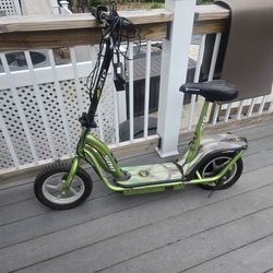 Zip 500 electric scooter
