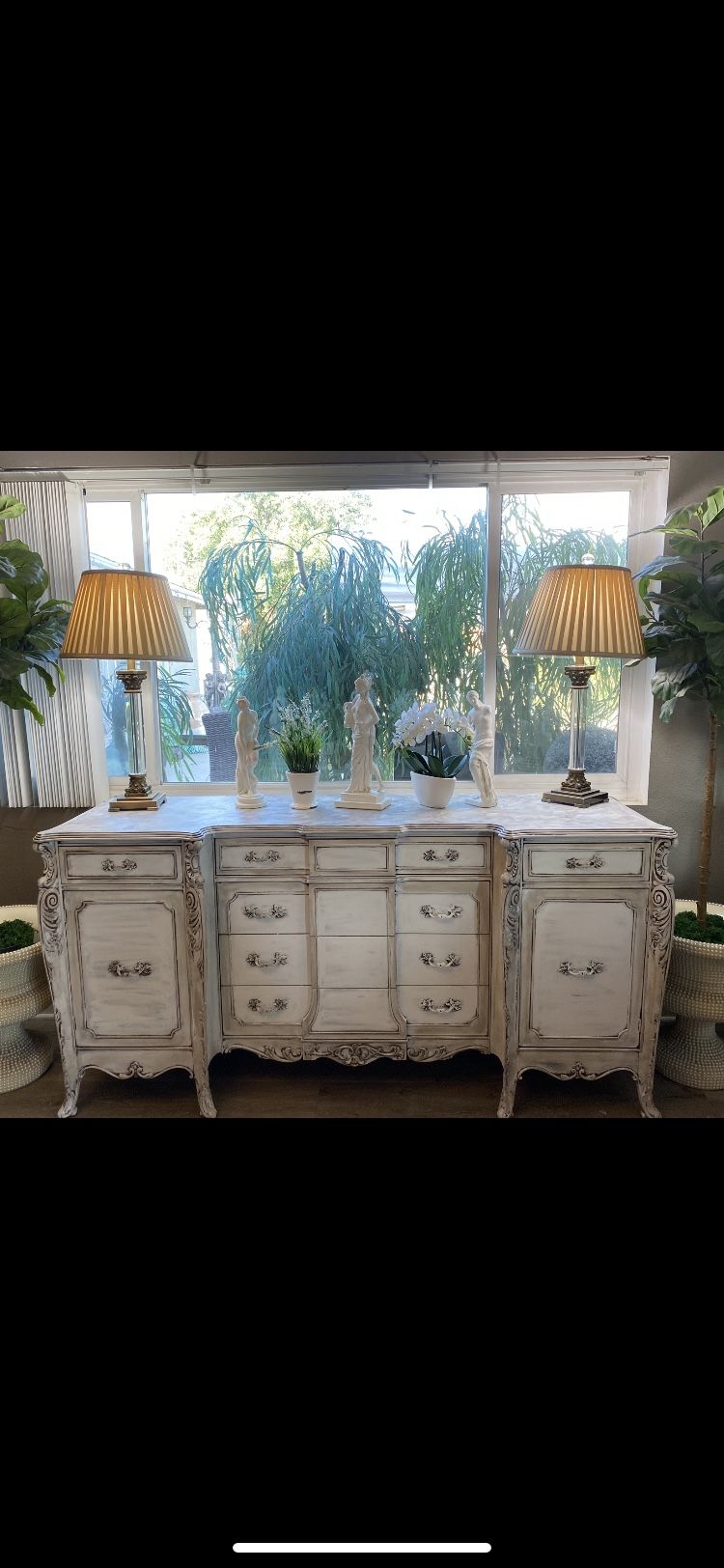 Beautiful French Provincial Dresser 