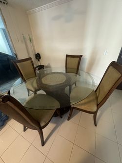 Comedor En Caguas PR Completo En Excelentes Condiciones!