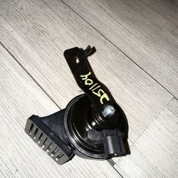 2024-2025 Buick Envista Low Note Horn Assembly Genuine OEM Part (contact info removed)7 251104