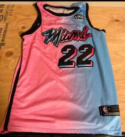 Men’s Miami Heat jersey size large