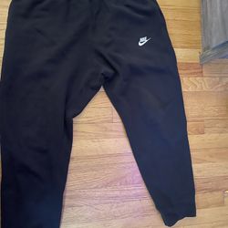 MENS NIKE SWEATPANTS XL