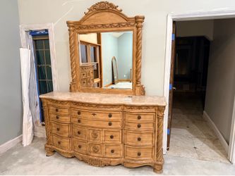 high-end traditional king bedroom set