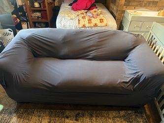 Couch - 3 seater FREE come pick up 8/28
