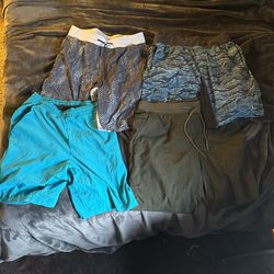 Lululemon Men’s Shorts 7 Inch Inseam Size M