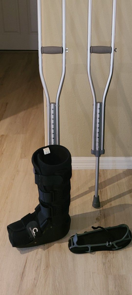 INJURED? OPERATION COMING UP? - CRUTCHES/SUPPORT BOOT- SAVE MONEY