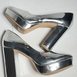Pre Owned Good No Box  New York & Company  Nancy Pumps High Heels  Silver  Women  Size 7