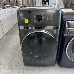 GE Profile 4.8 cu.ft washer and dryer all in one combo with ventless heat pump