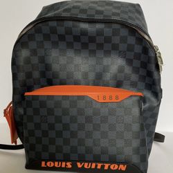 Louis Vuitton Discovery Backpack PM Multicolor
