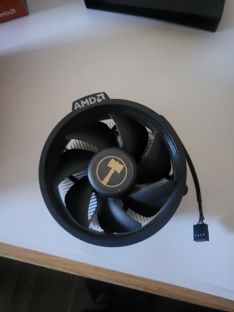 AMD Ryzen 3 3200g
