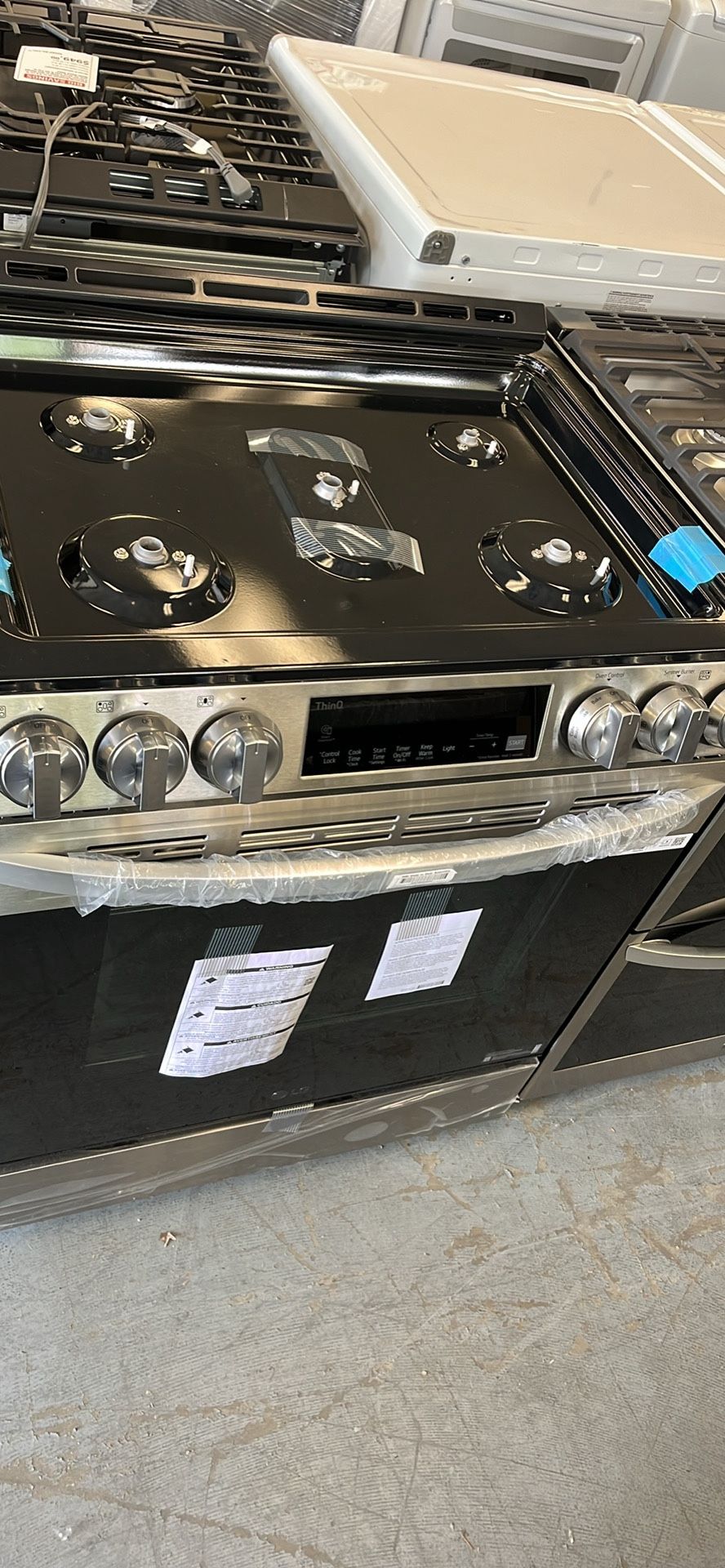 💥Great Deal💥 30 in. 5.8 cu. ft. Slide in Smart Gas Range with 5 Burners in PrintProof Stainless Steel