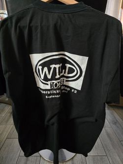 Vintage wild 106.3 radio station t-shirt