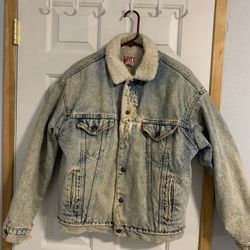 Levi’s Jean Jacket Size M
