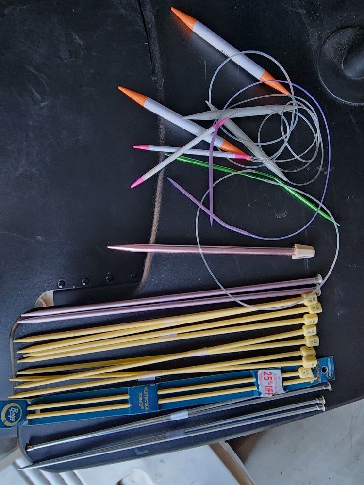 Knitting Needles 