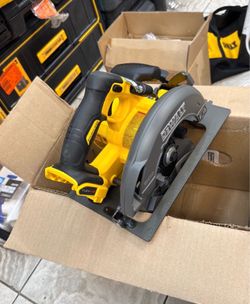 Dewalt flexvolt 7-1/4 circular saw tool only