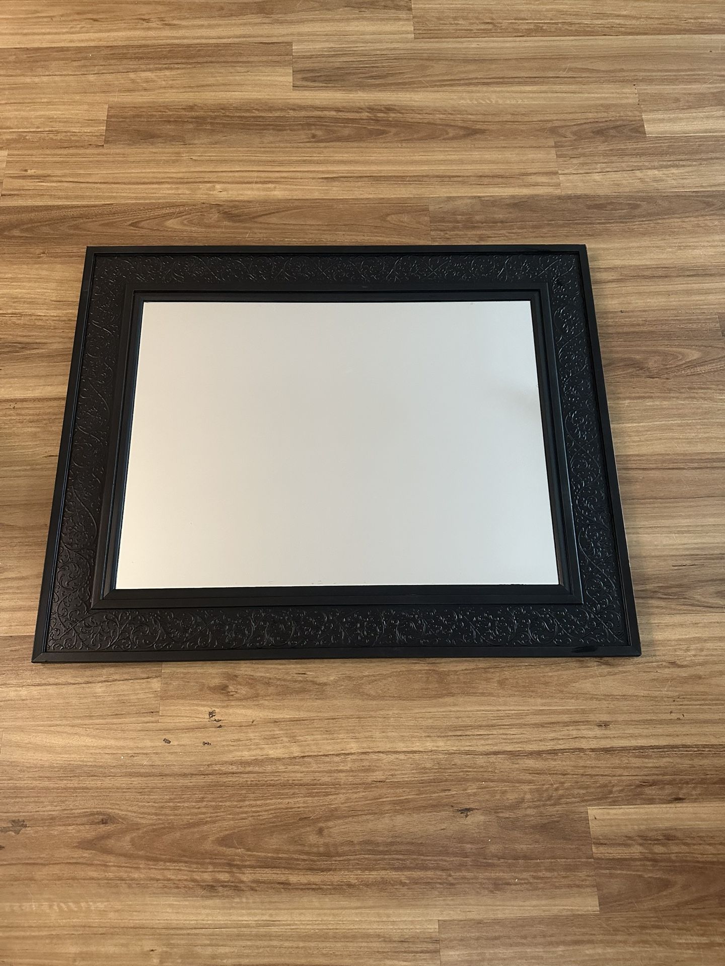 decorative mirror