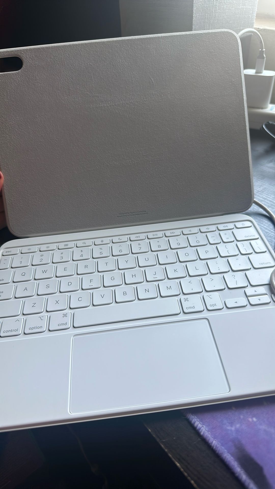 Ipad 10gen Magic Folio Keyboard