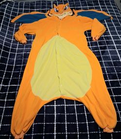 CHARIZARD COSTUME
