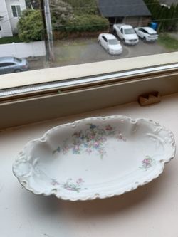 Beautiful Floral Jewelry dish 