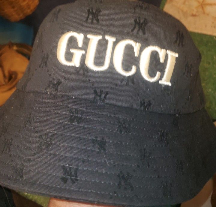 Gucci Bucket Hat. Men Or Women