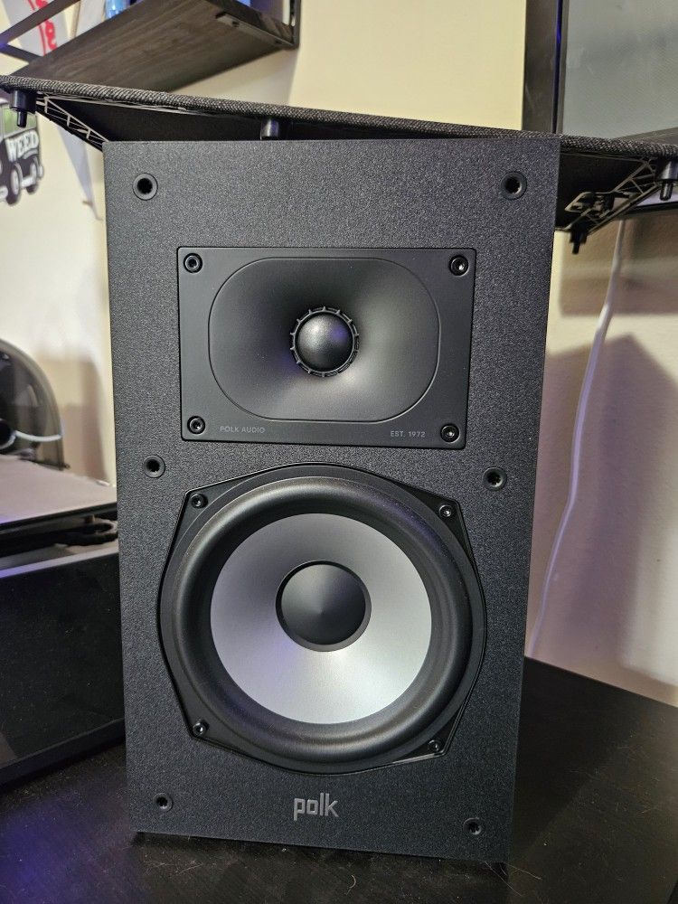 Polk Bookshelf Or Surround Sound Speakers