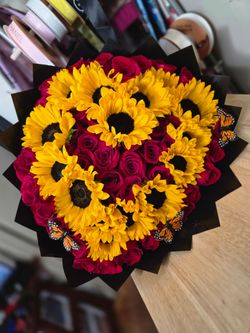 Sunflowers heart shape bouquet