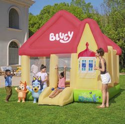 Bluey’s Kids Inflatable Mega Bouncy House with Slide Brand New Open Box *Tested*