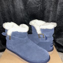 Koolaburra Boots (womens size 9)