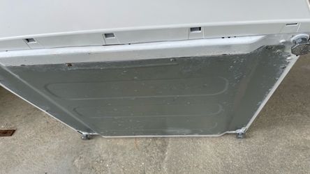 LG PEDESTAL