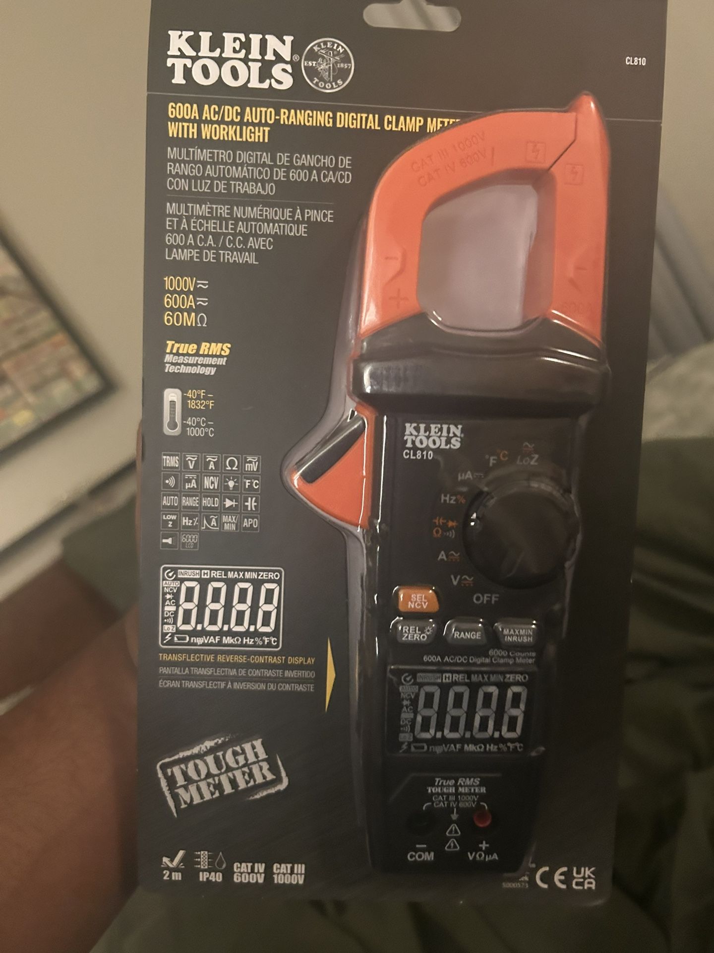 Brand New KLEIN TOOLS 600A AC/DC AUTO-RANGING DIGITAL CLAMP METER WITH WORKLIGHT