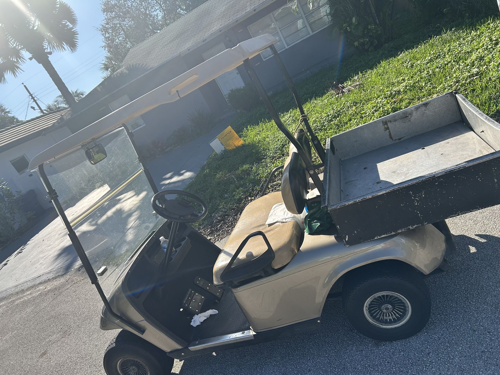 Golf Cart 