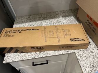 Best Buy Essentials Large Full-Motion TV Wall Mount